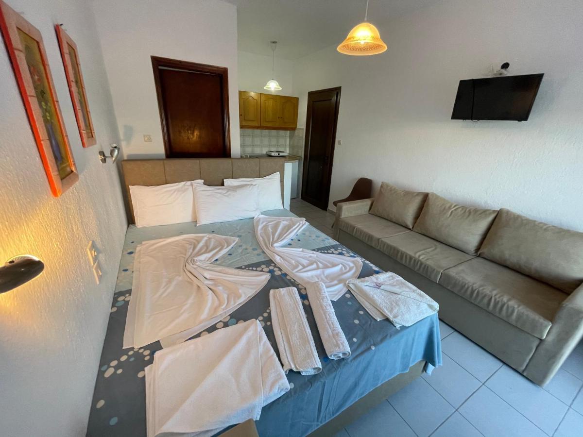 Theano Studios Paralia Sikias Luaran gambar