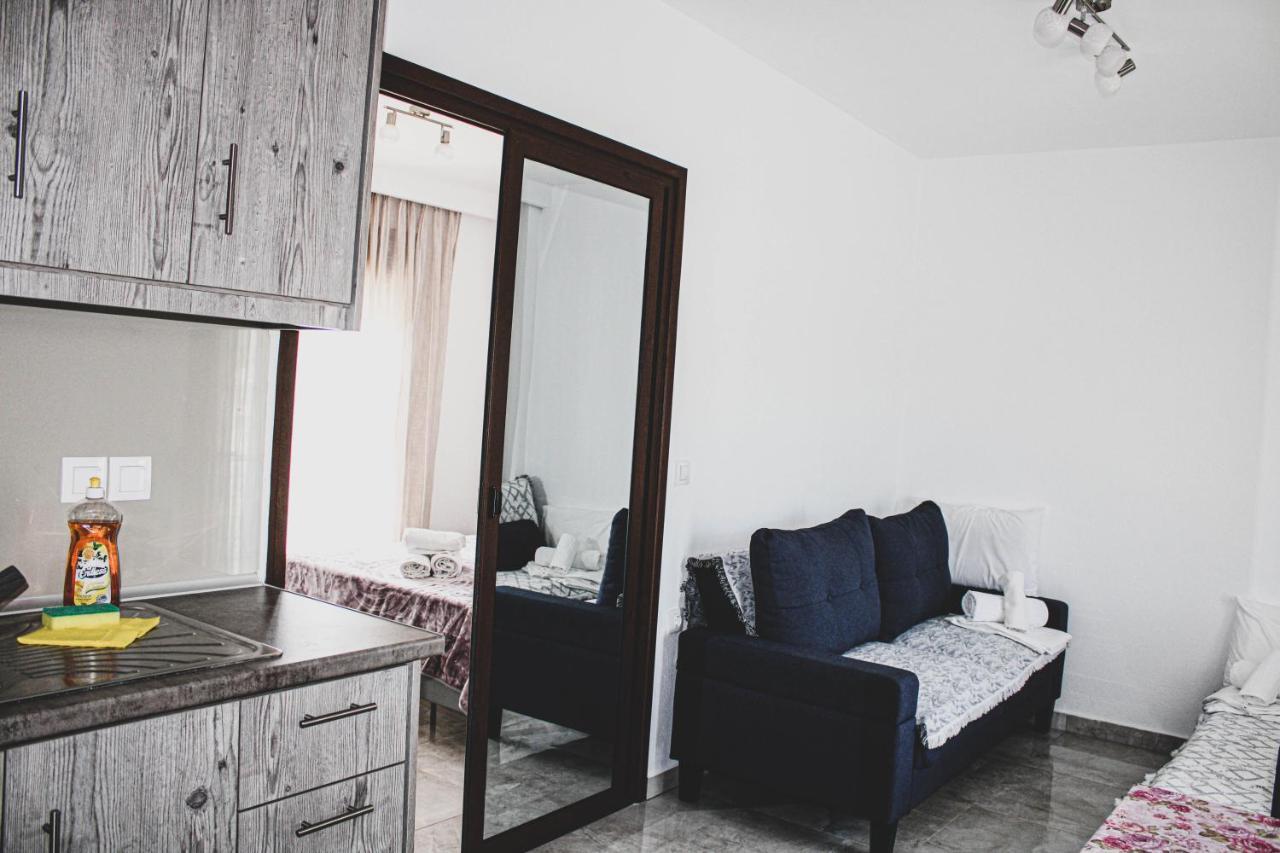 Theano Studios Paralia Sikias Luaran gambar